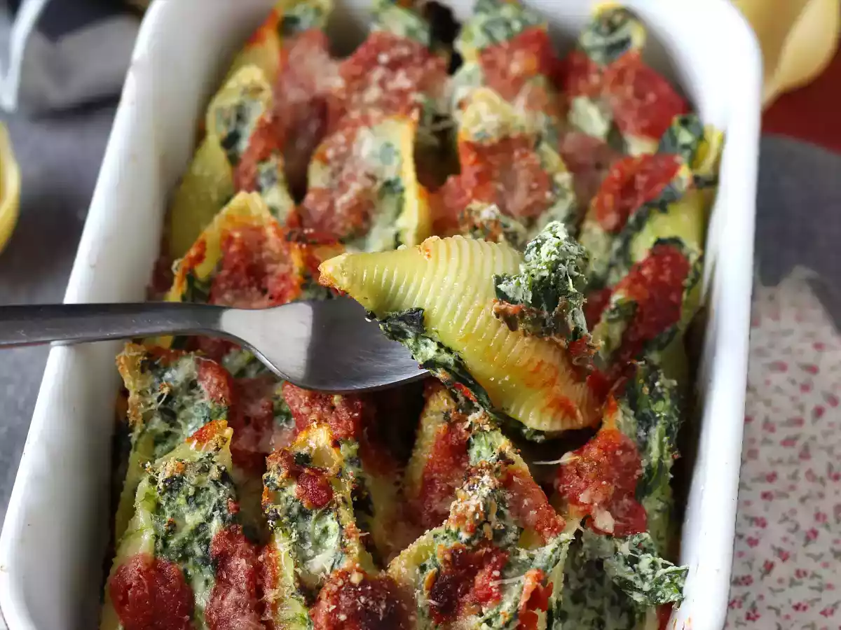 Conchiglioni täytetty ricotta ja pinaatti: vastustamaton paistettu kasvisruoka - kuva 2
