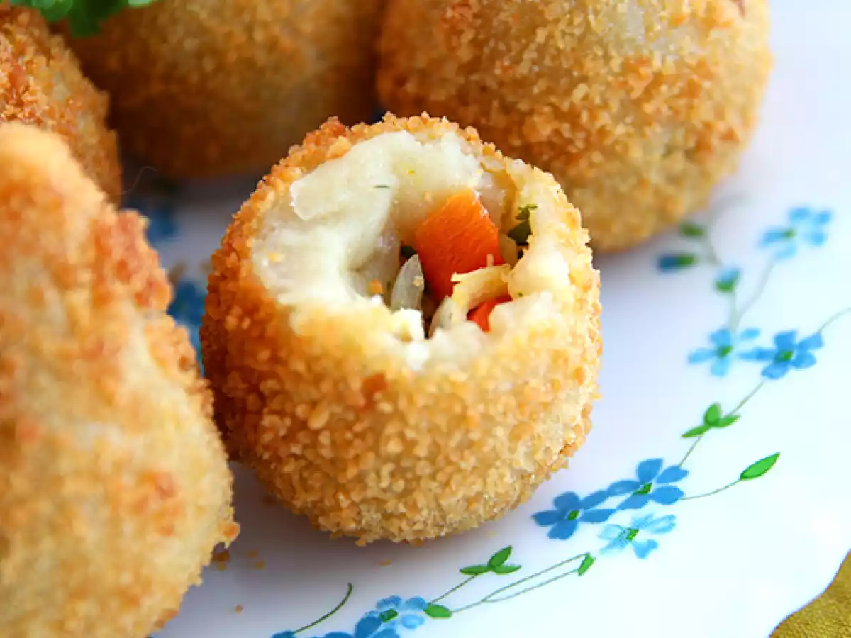Coxinhas (brasilialaiset kanakroketit) - kuva 3