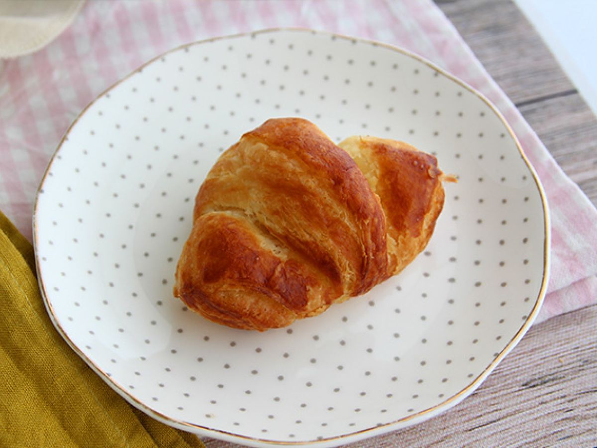 Croissantit selitetään askel askeleelta - kuva 2