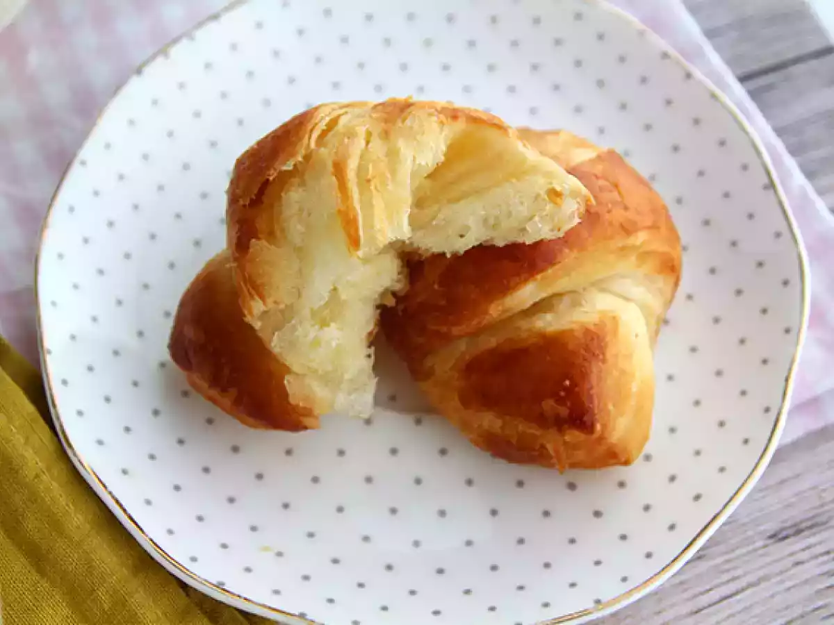 Croissantit selitetään askel askeleelta - kuva 4