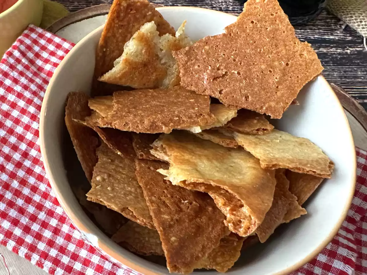 Crostini, rapea parmesaanialkupala - kuva 2