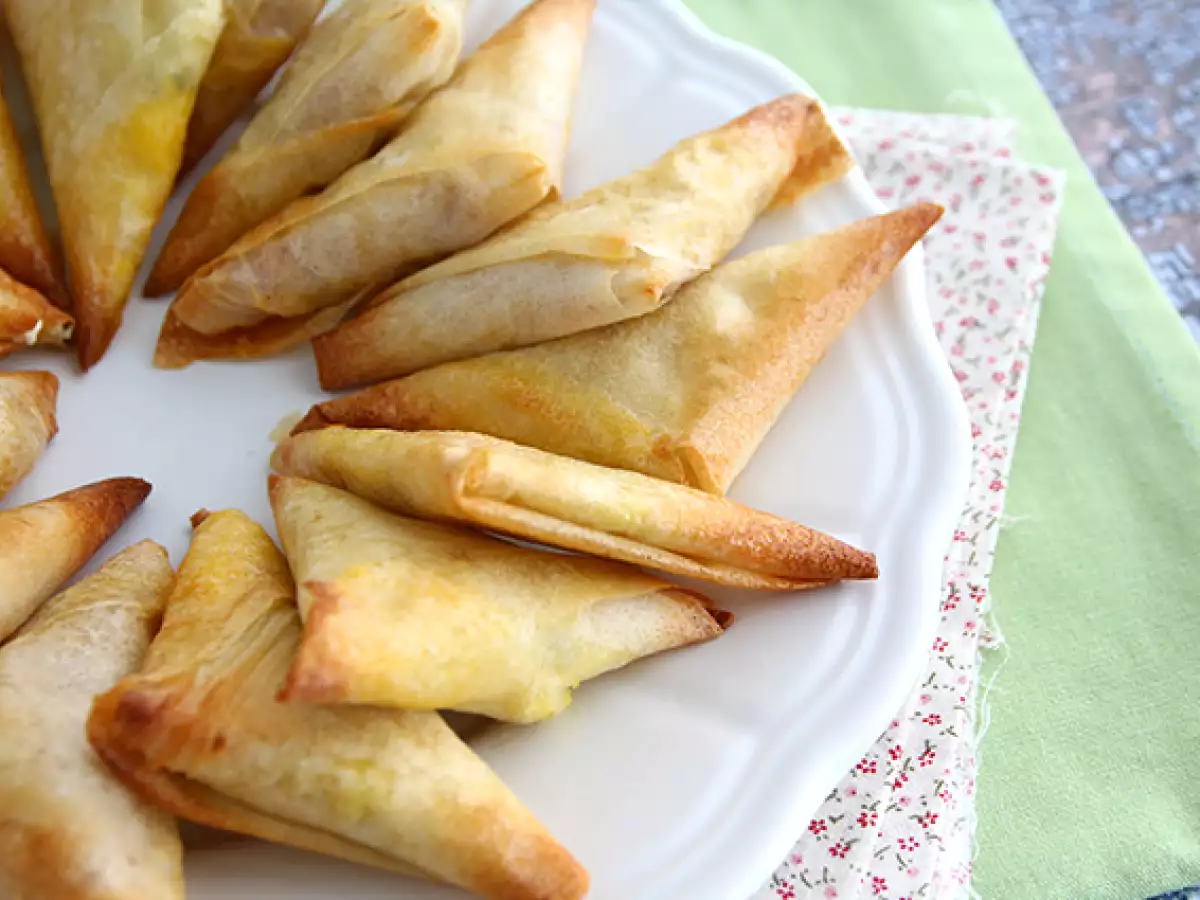 Curryllä maustetut samosat - kuva 4