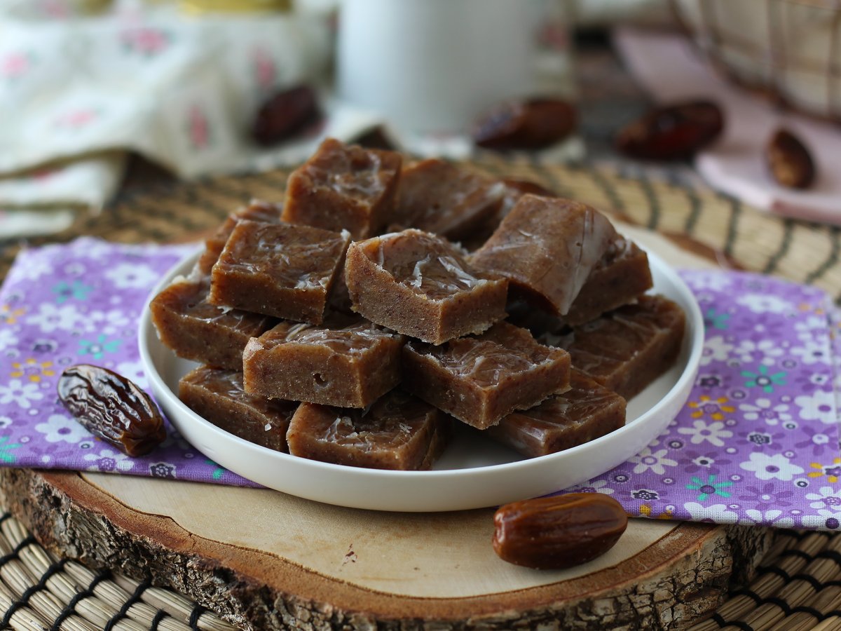 Date fudge, pieni neliö täynnä energiaa ja makua! - kuva 3