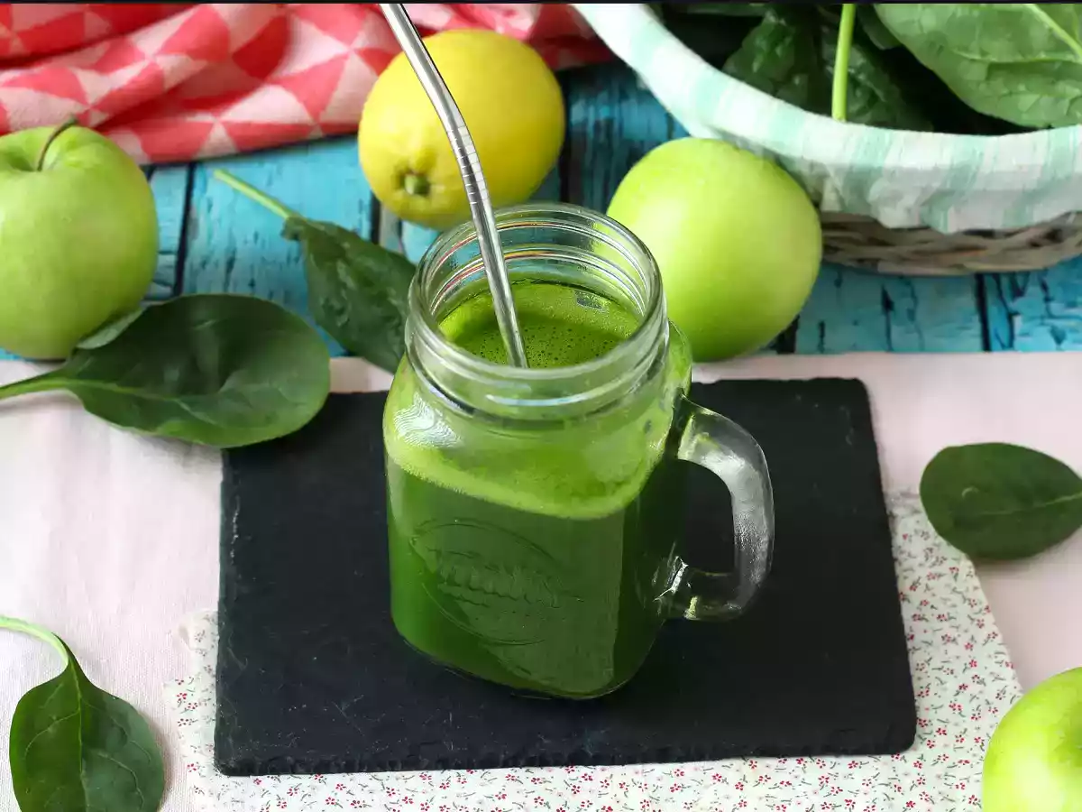 Detox vihreä mehu ilman uuttimen, maksimaalinen vitamiineja! - kuva 4