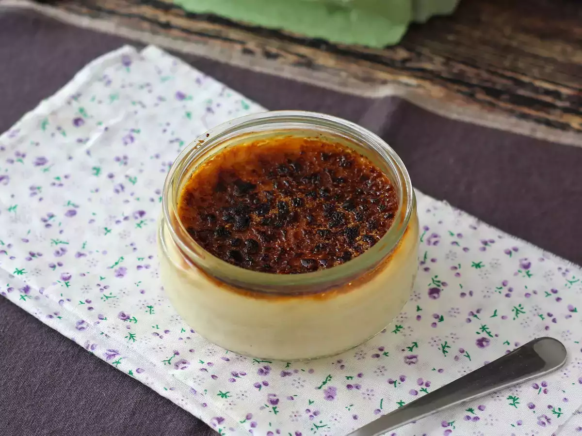 Erittäin helppo crème brûlée airfryerissä!
