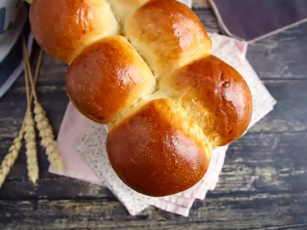Erittäin pehmeä ja kuohkea brioche - kuva 6