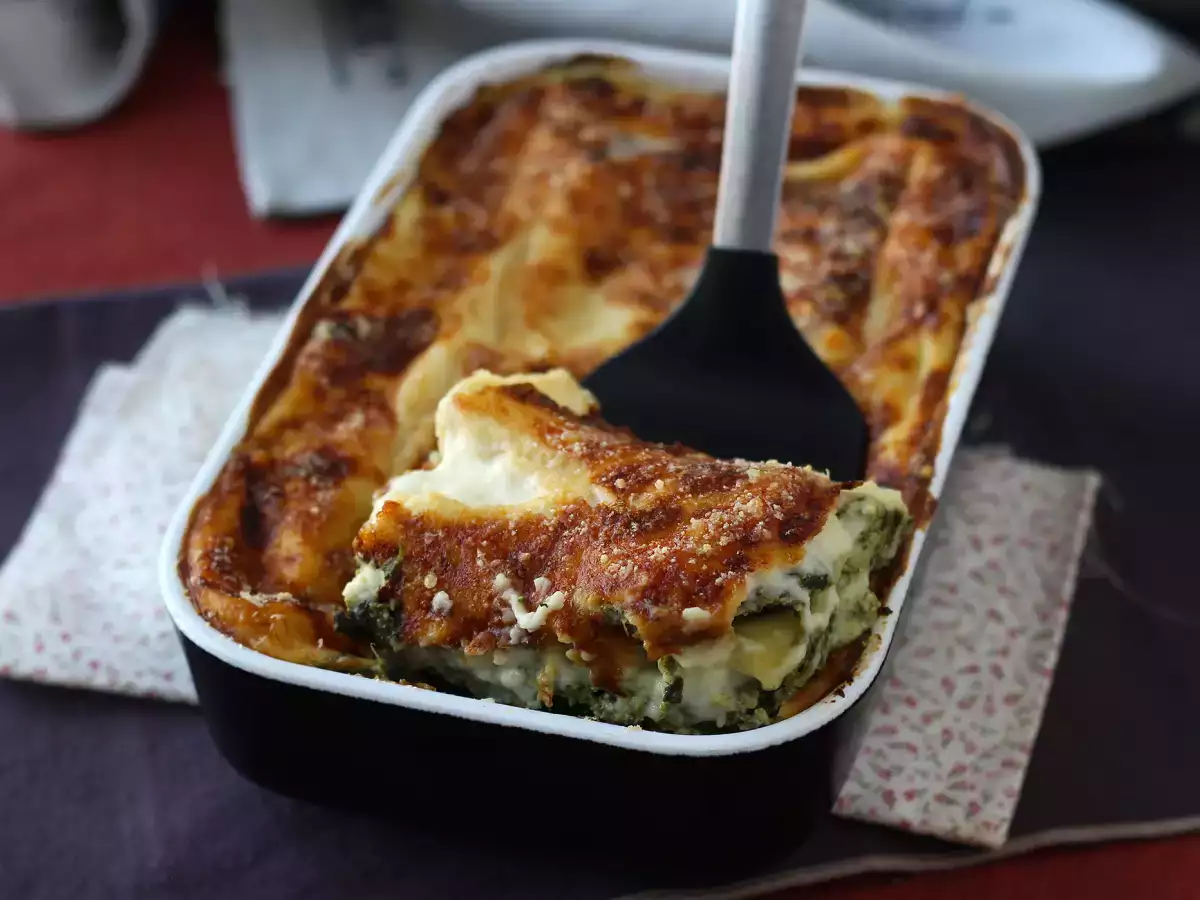 Erittäin sulavaa ricotta- ja pinaattilasagnea