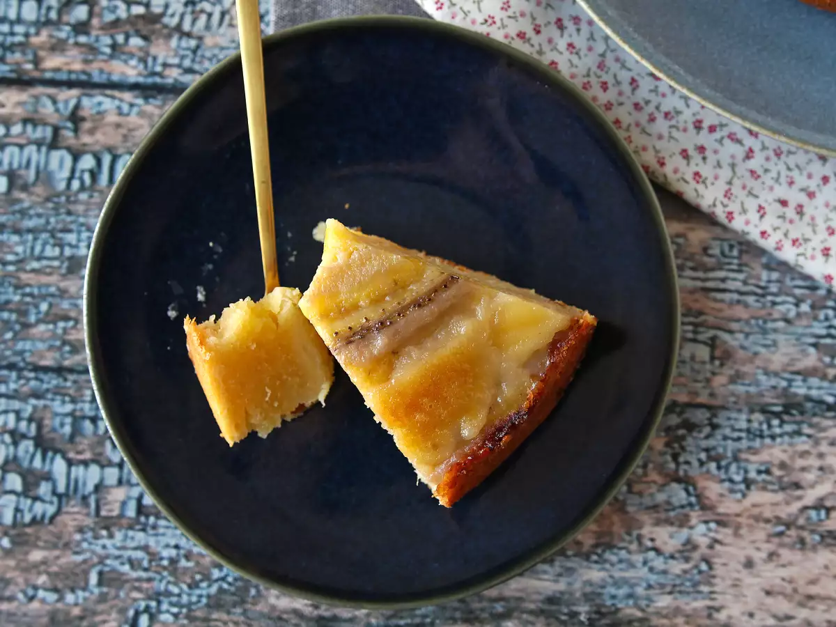 Extra fondanttinen ylösalaisin oleva banaanikakku - kuva 7