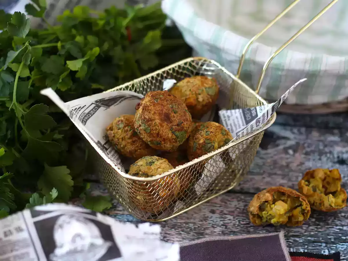 Falafelit Air Fryerissa: rapeita tuloksia ilman paistamista!