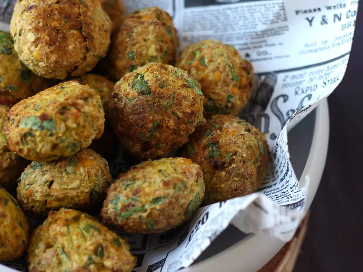 Falafelit airfryerissa – rapeita falafeleja ilman uppopaistamista! - kuva 5