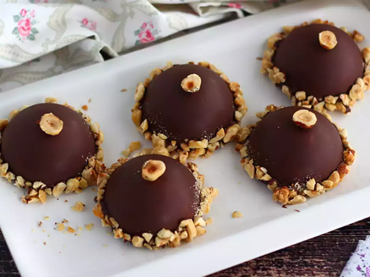 Ferrero Rocher -tyyliset suklaakupolit - kuva 2