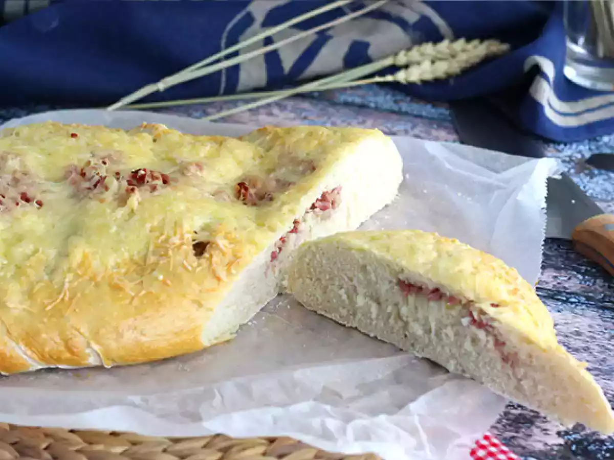 Fougasse pekonilla ja sipulilla - kuva 2