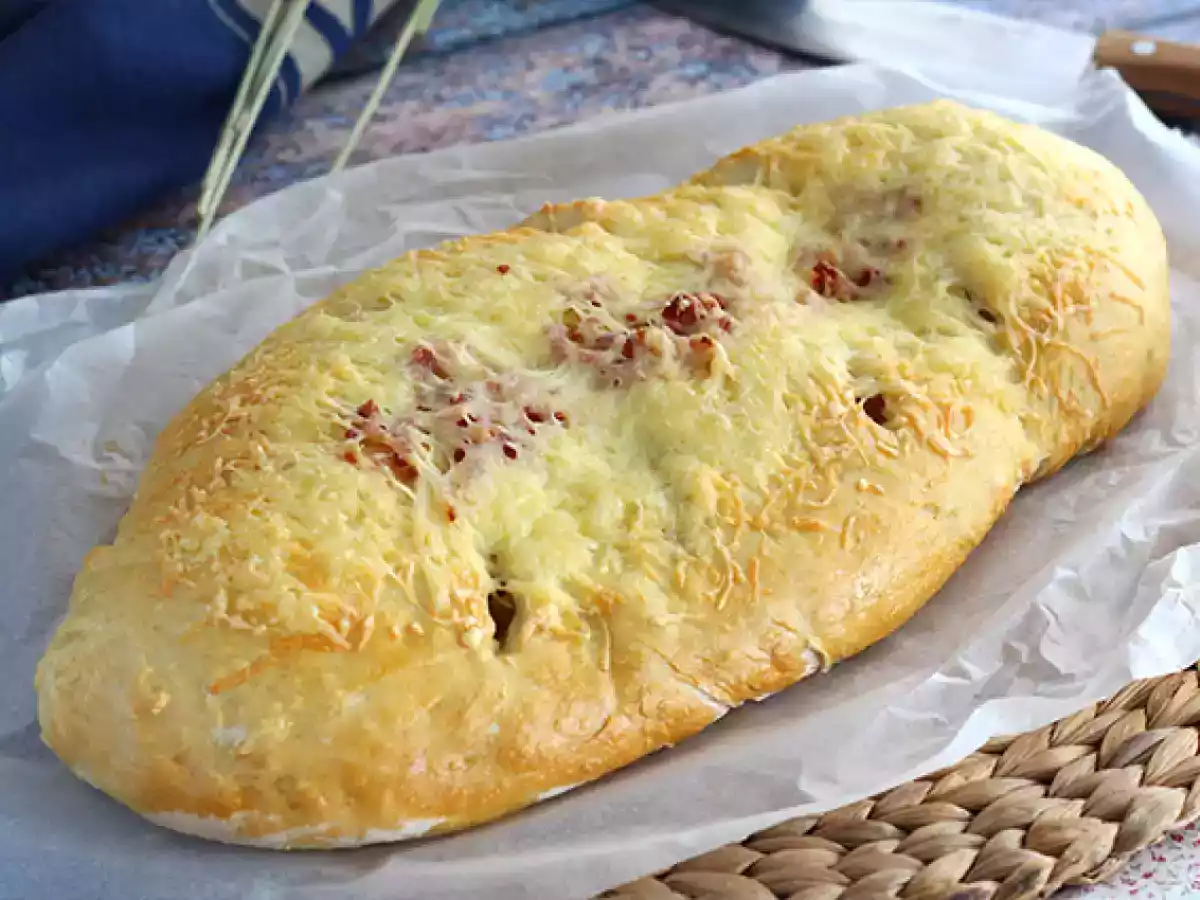 Fougasse pekonilla ja sipulilla - kuva 4