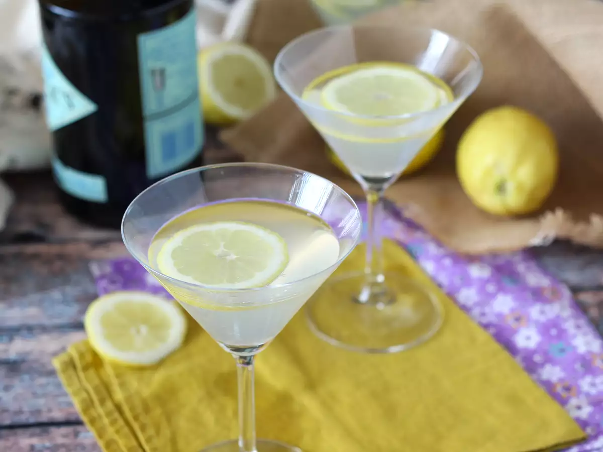 Gin fizz -booli jaettavaksi vieraiden kanssa aperitiivilla - kuva 3