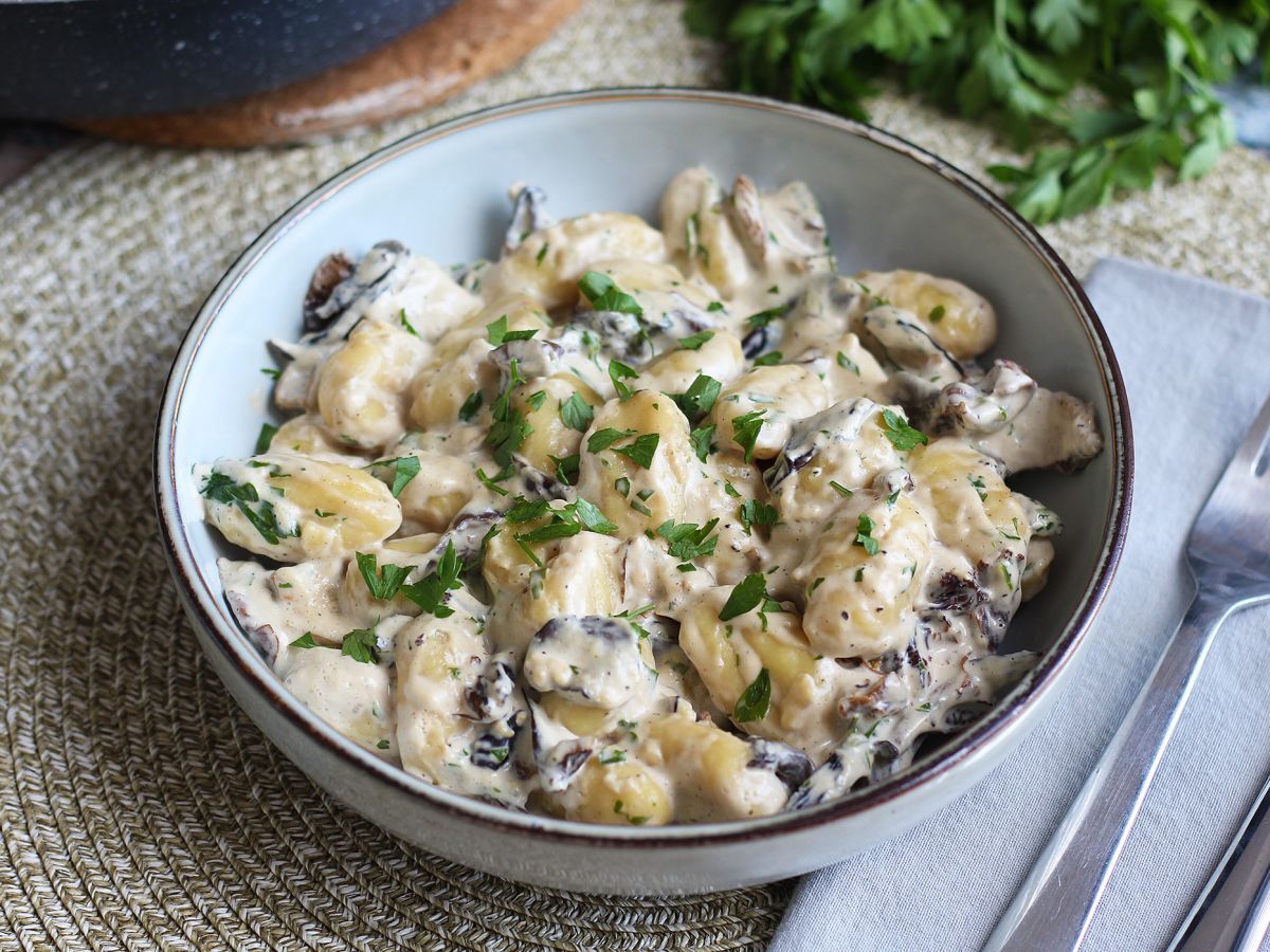Gnocchi sienillä, maukas ja helppo ensimmäinen ruokalaji