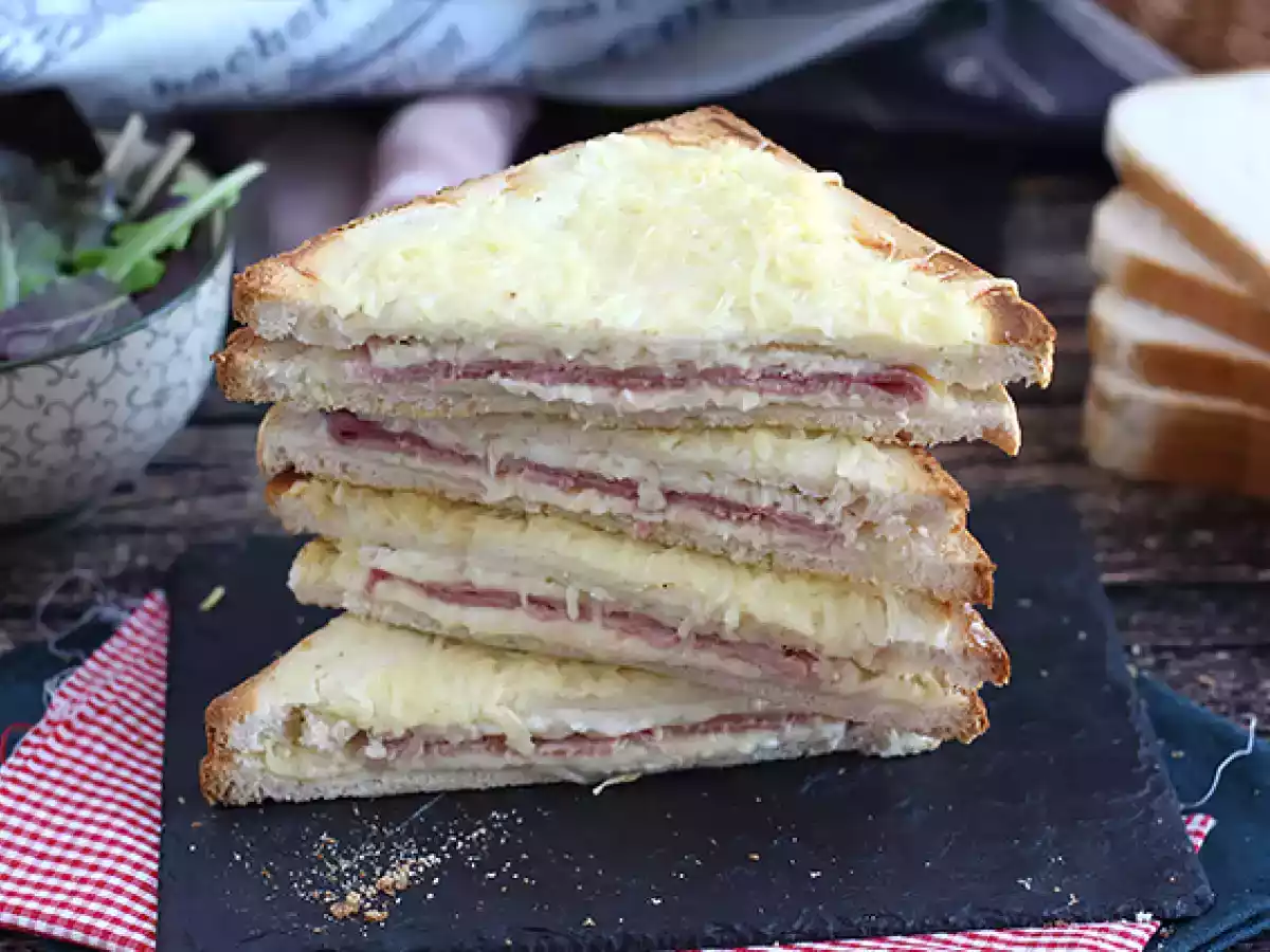Gourmet croque-monsieur béchamel-kastikkeella - kuva 3