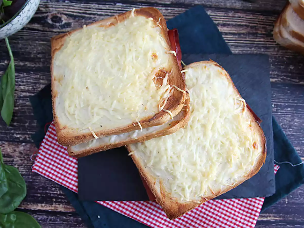 Gourmet croque-monsieur béchamel-kastikkeella - kuva 4