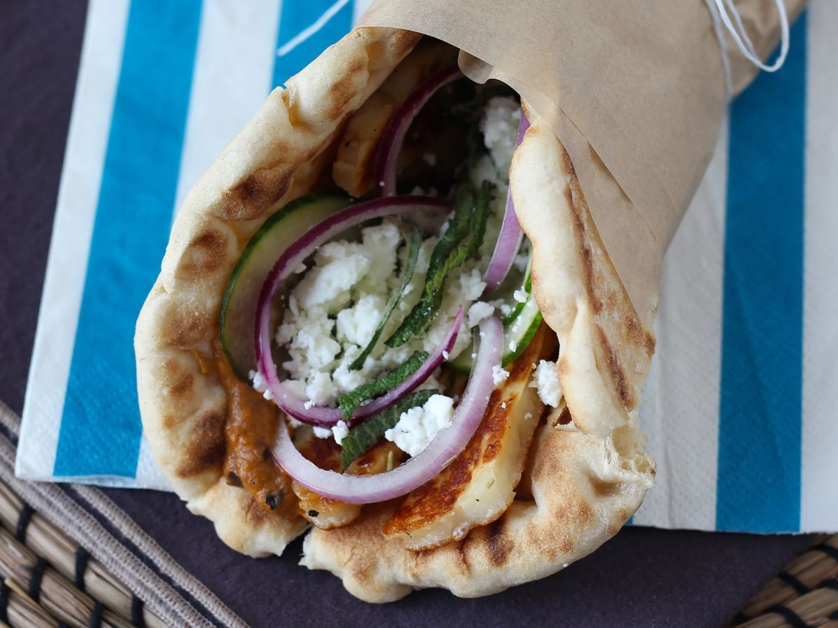 Gyros halloumilla, kasvisversio kreikkalaisesta voileivästä! - kuva 3