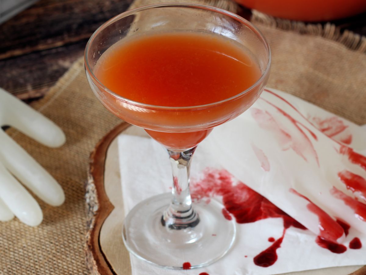 Halloween-cocktail käsin muotoillulla jääkuutiolla - helppo ohje! - kuva 2