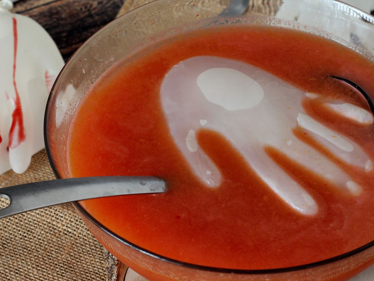 Halloween-cocktail käsin muotoillulla jääkuutiolla - helppo ohje! - kuva 5