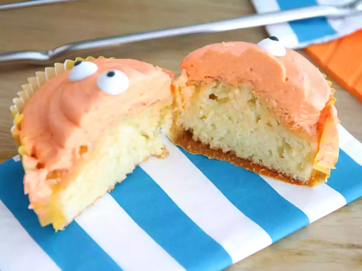 Halloweenin monsterikuppikakut - kuva 4