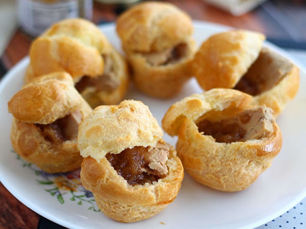 Hanhenmaksan ja sipuliconfitin choux-leivonnaiset - kuva 3