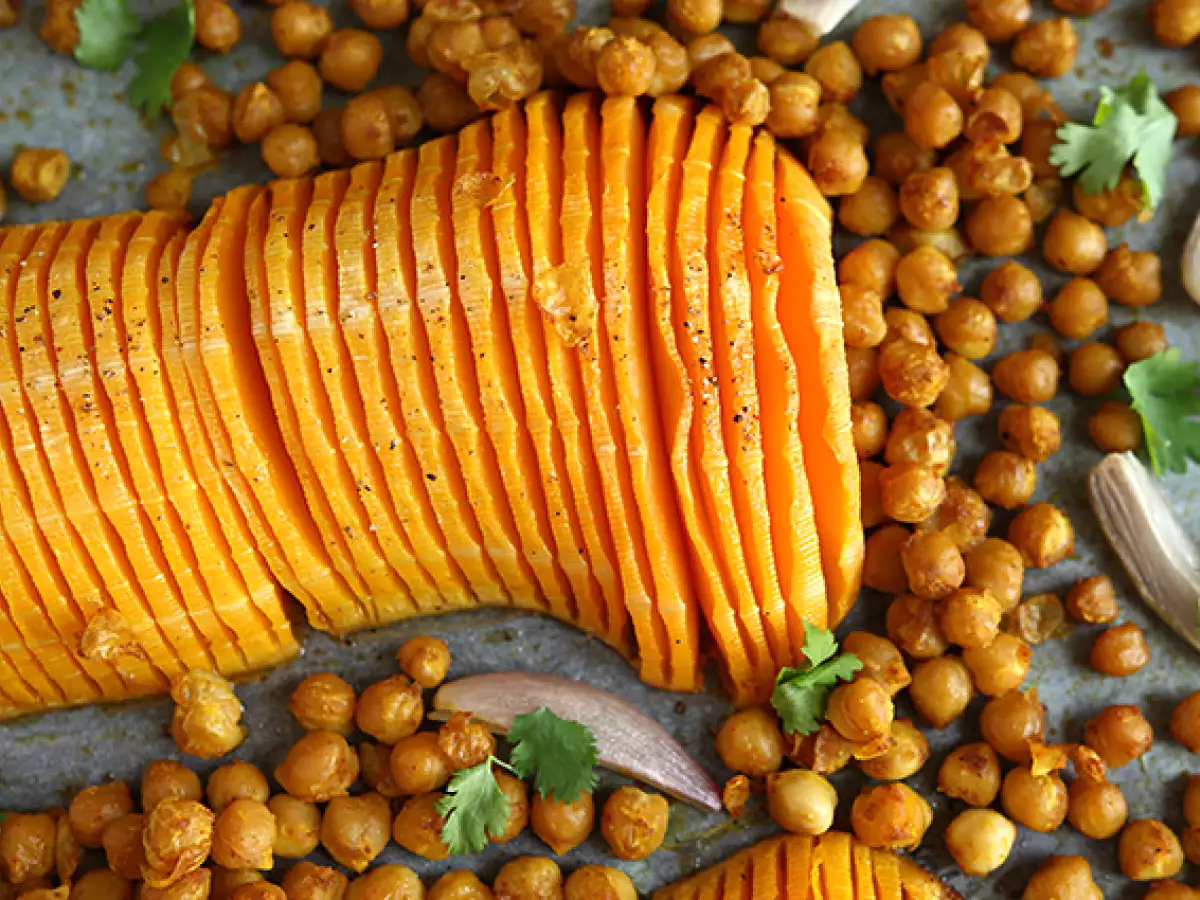 Hasselback-tyylinen butternut-kurpitsa – uusi suosikkilisukkeesi! - kuva 2