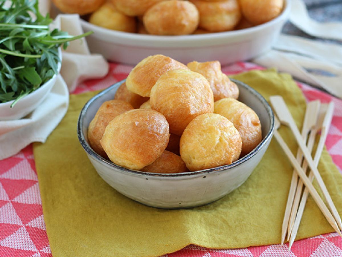 Helppo juustogougères