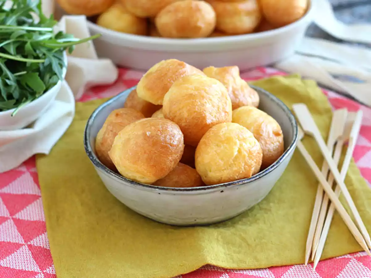 Helppo juustogougères