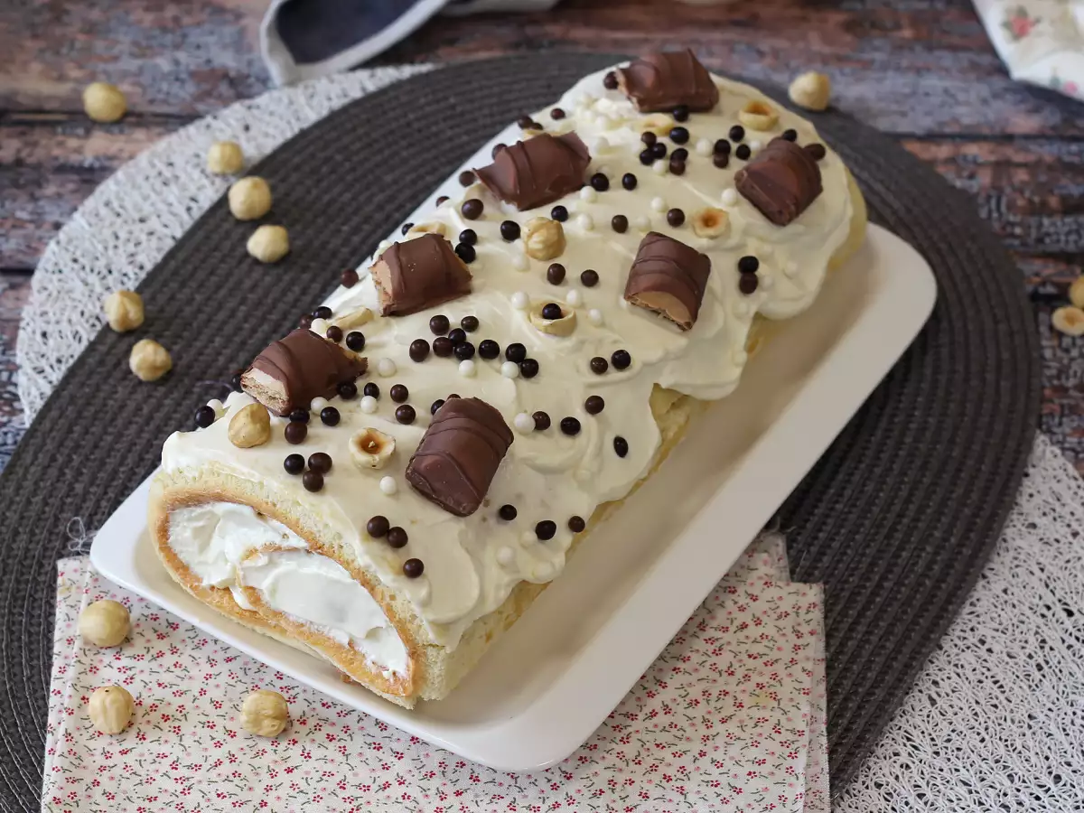 Helppo Kinder Bueno -kääretorttu – täydellinen syntymäpäiväkakuksi tai jouluhaloksi! - kuva 8