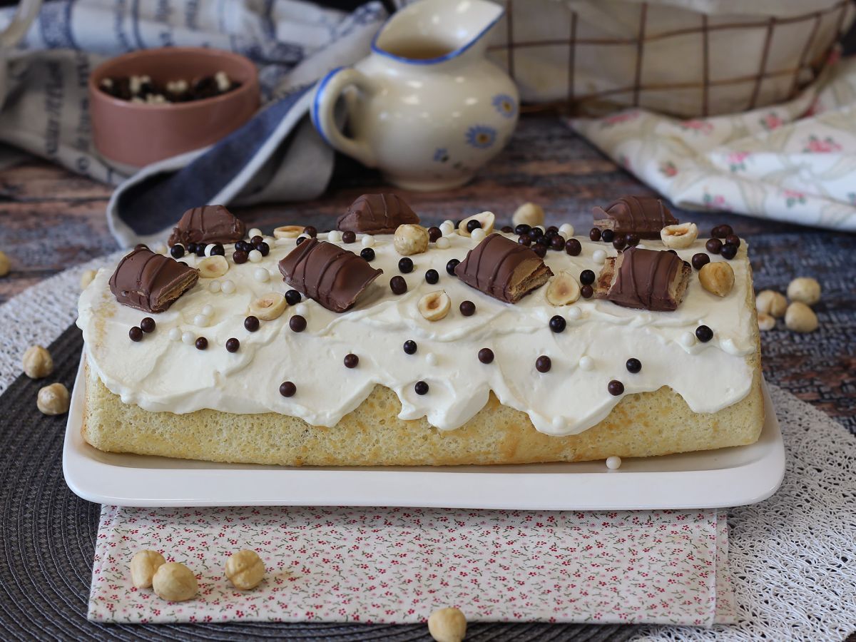 Helppo Kinder Bueno -kakku, täydellinen syntymäpäiväkakuksi tai joulubucheksi!