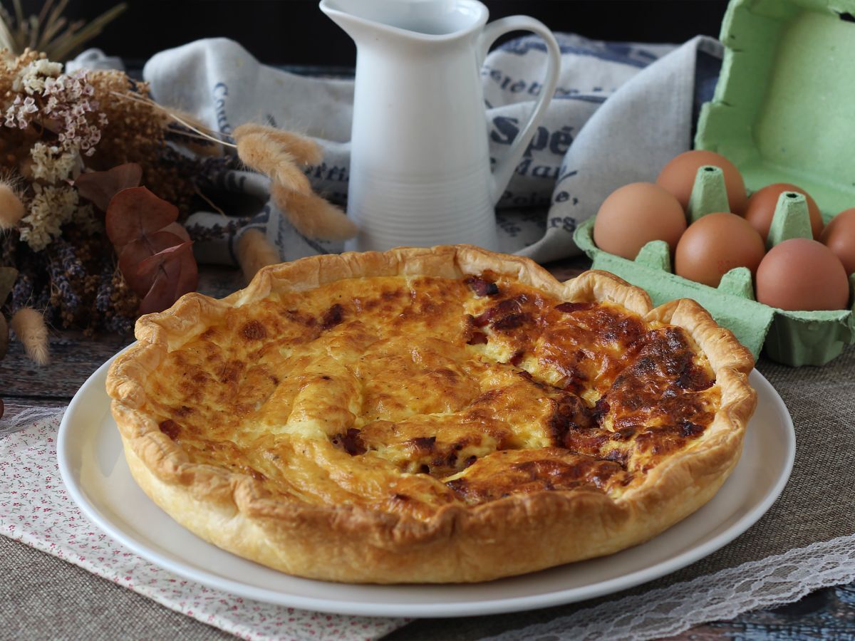Helppo kotitekoinen quiche lorraine -resepti