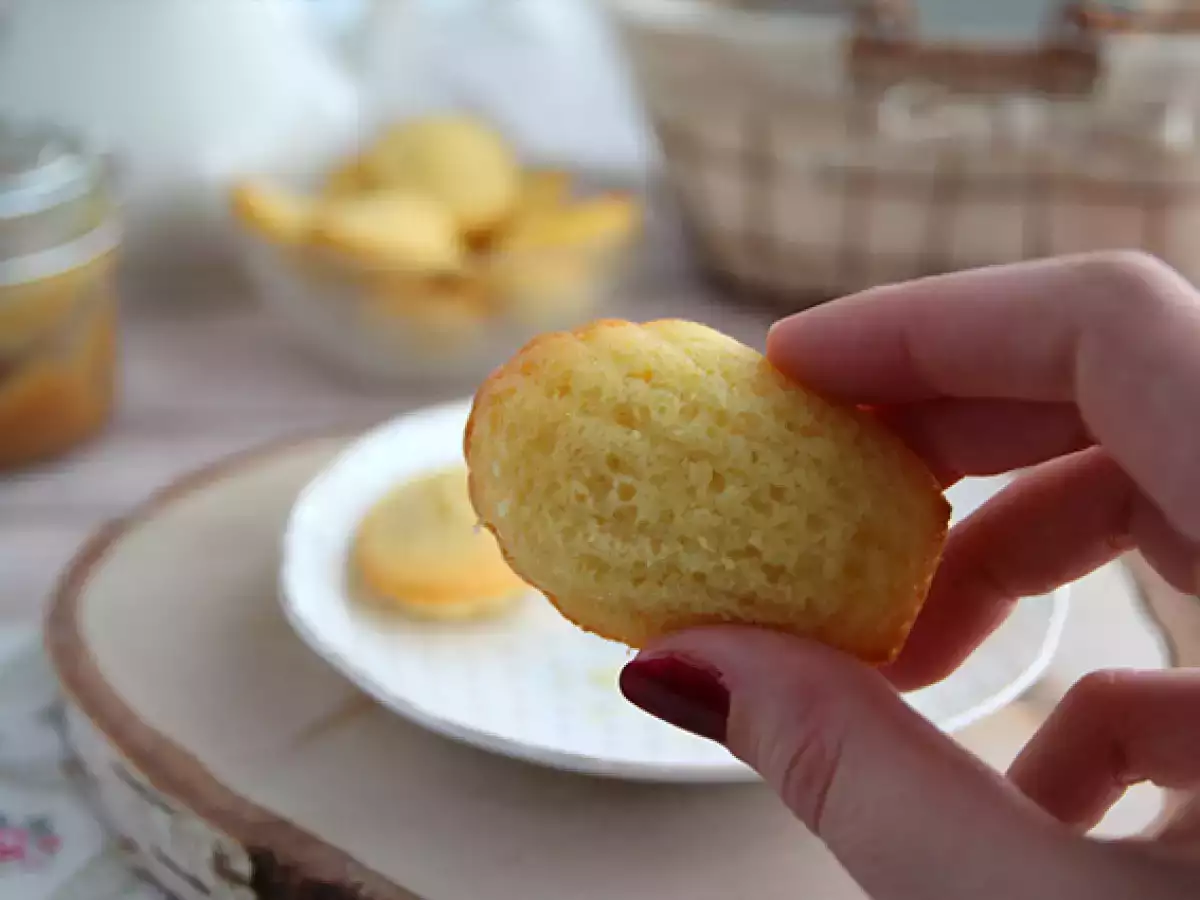 Helppo resepti pehmeisiin madeleine-leivoksiin - kuva 2