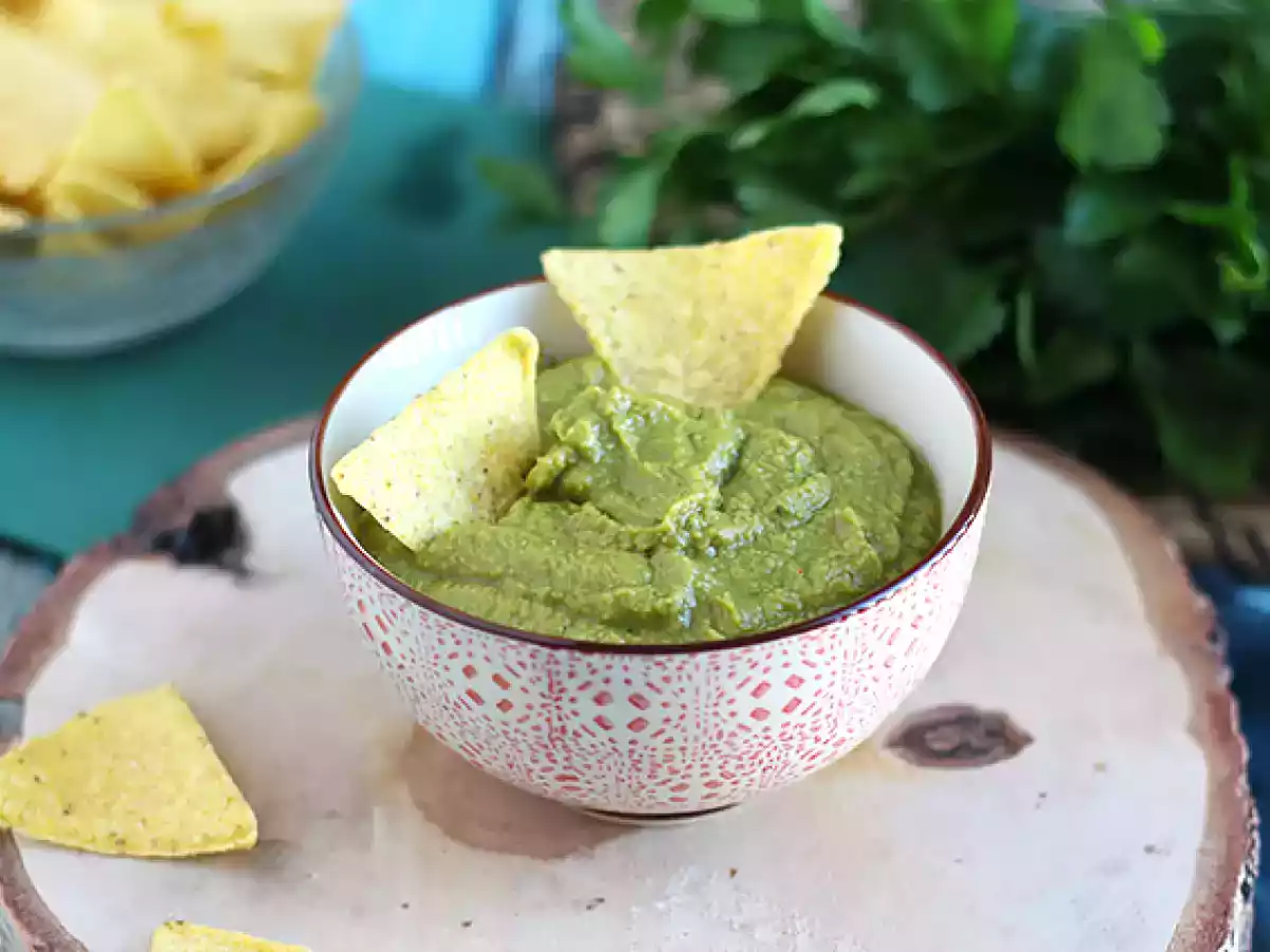 Herneitä ja limettiä sisältävä guacamole - kuva 2
