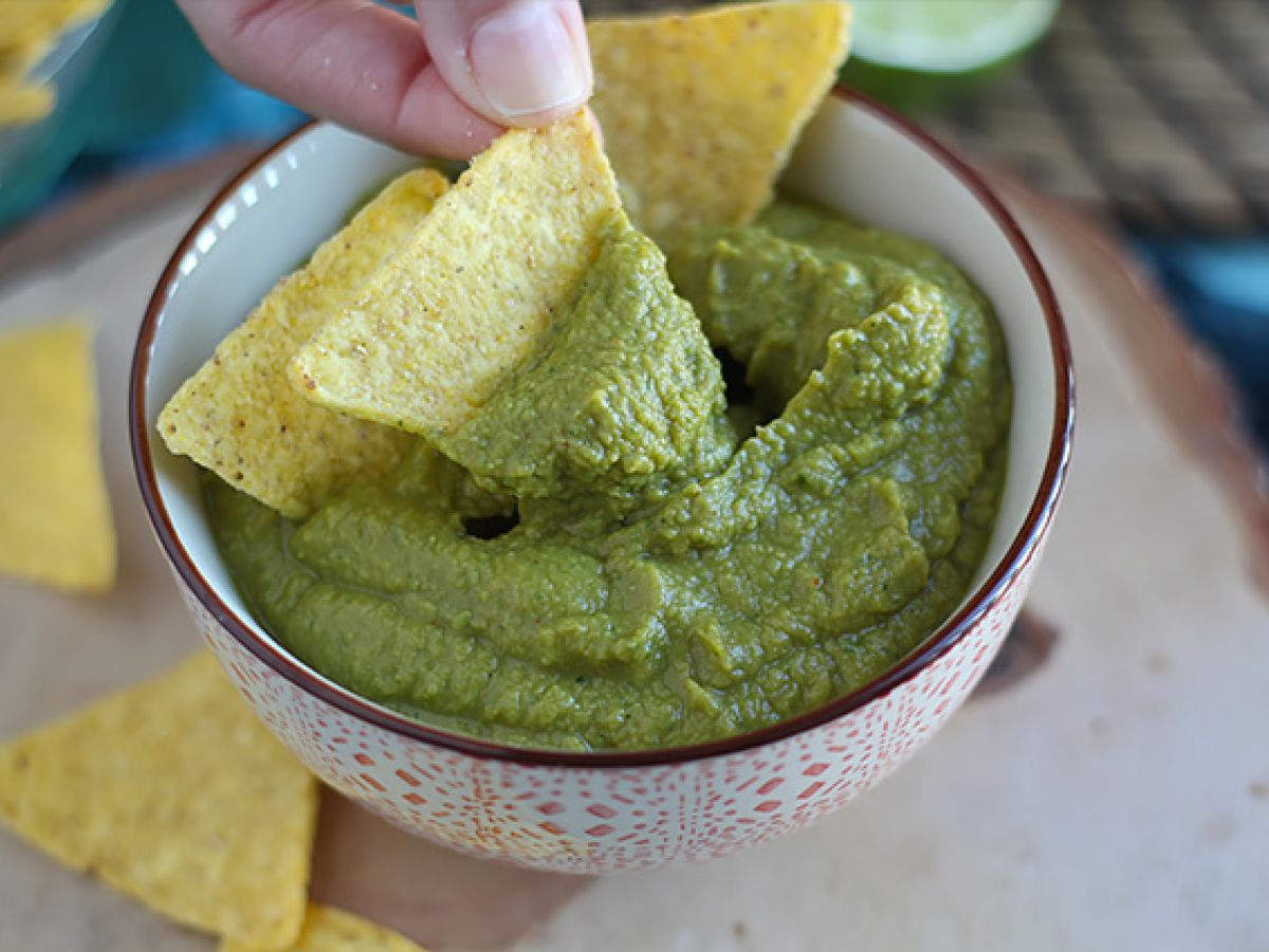 Herneitä ja limettiä sisältävä guacamole - kuva 3