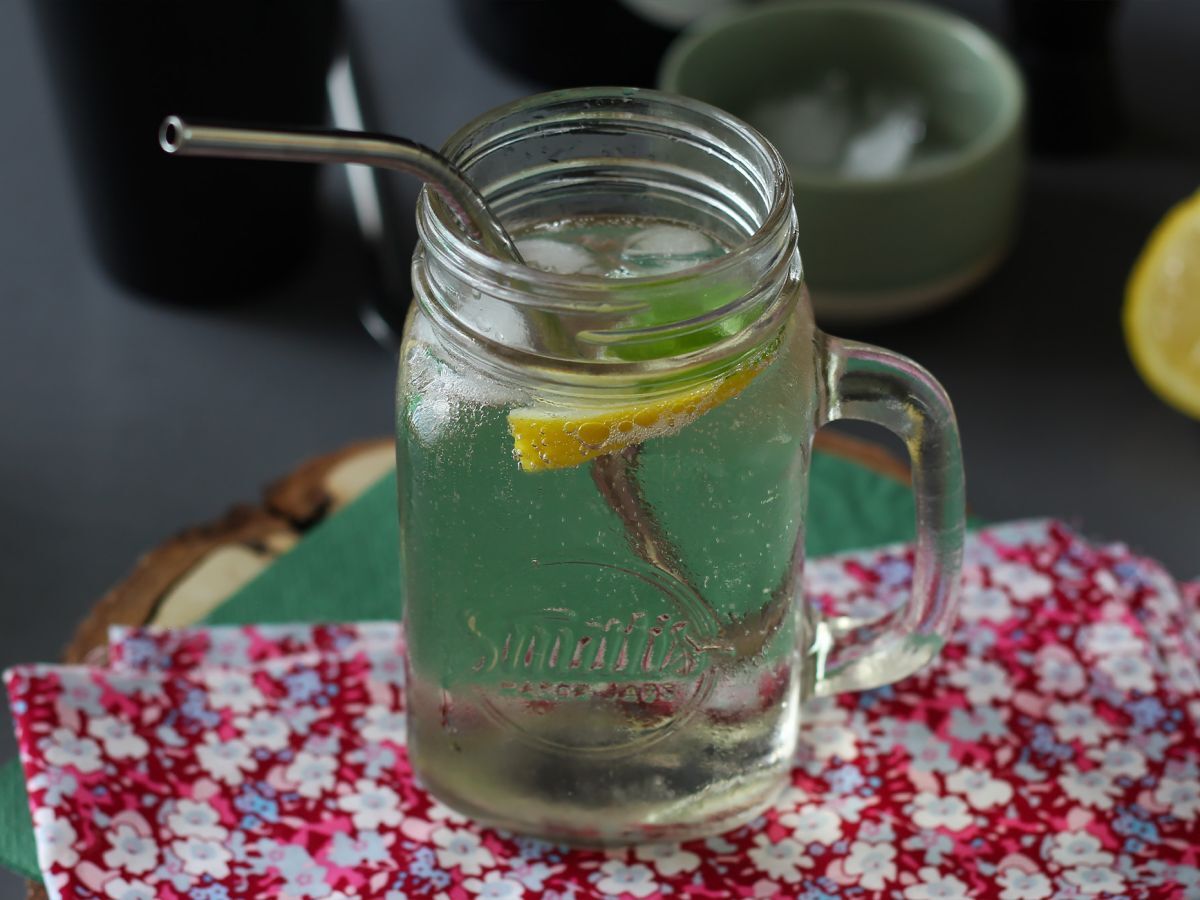 Hugo Spritz ja elderflower-siirappi, raikas ja makea cocktail - kuva 4