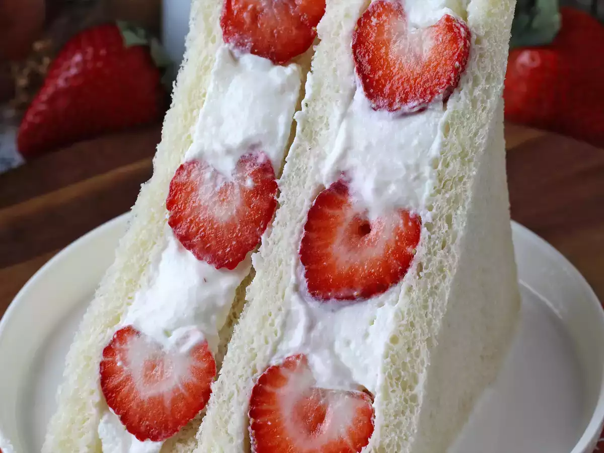 Ichigo sando, japanilainen mansikkaleipä! - kuva 3
