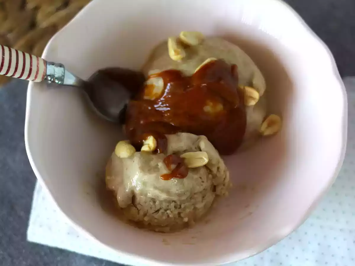 Ihana banaanijäätelö, vegaaninen jäätelö banaanista! Ei jäätelökonetta - kuva 4