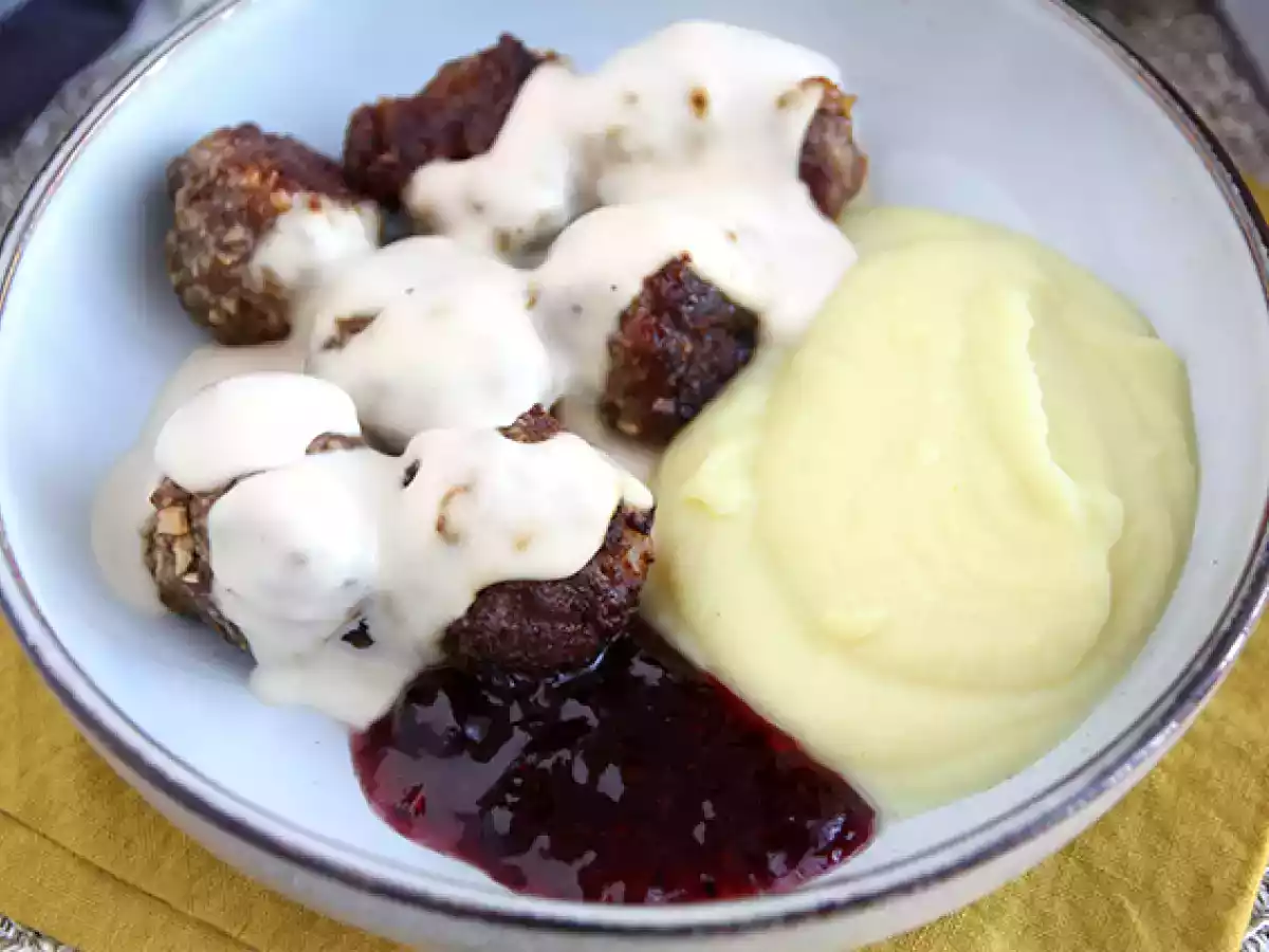 Ikean lihapullat valkoisella kastikkeella - kuva 5
