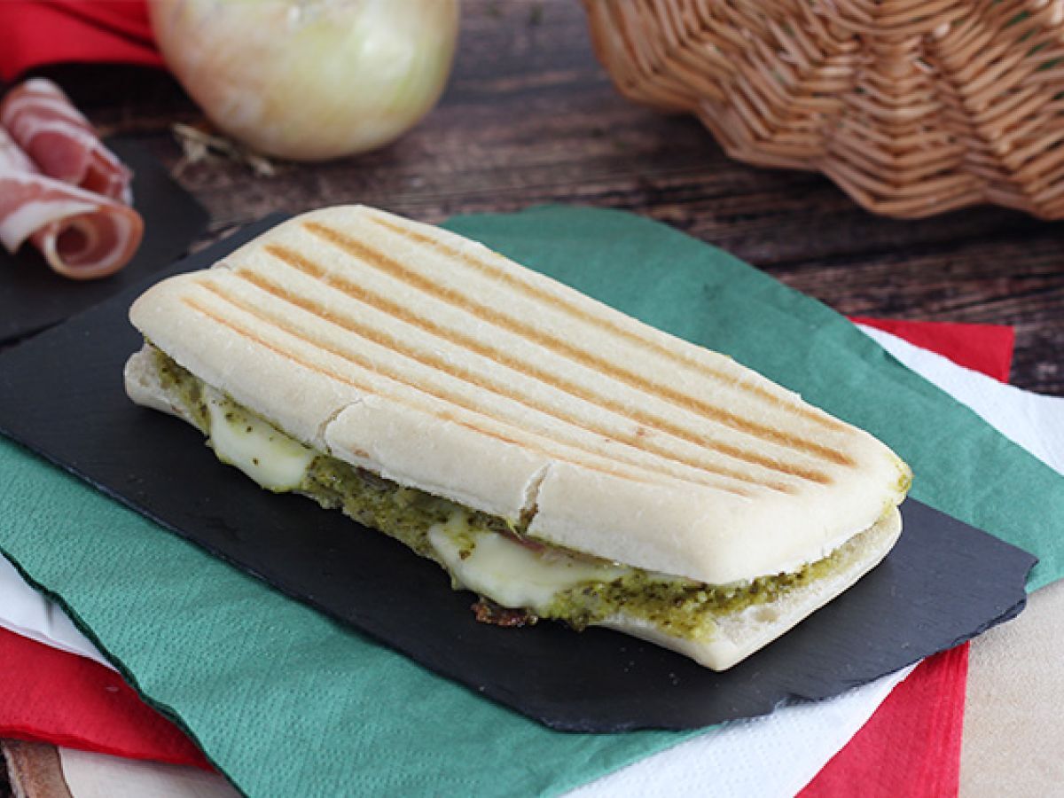 Italialaistyylinen Panini