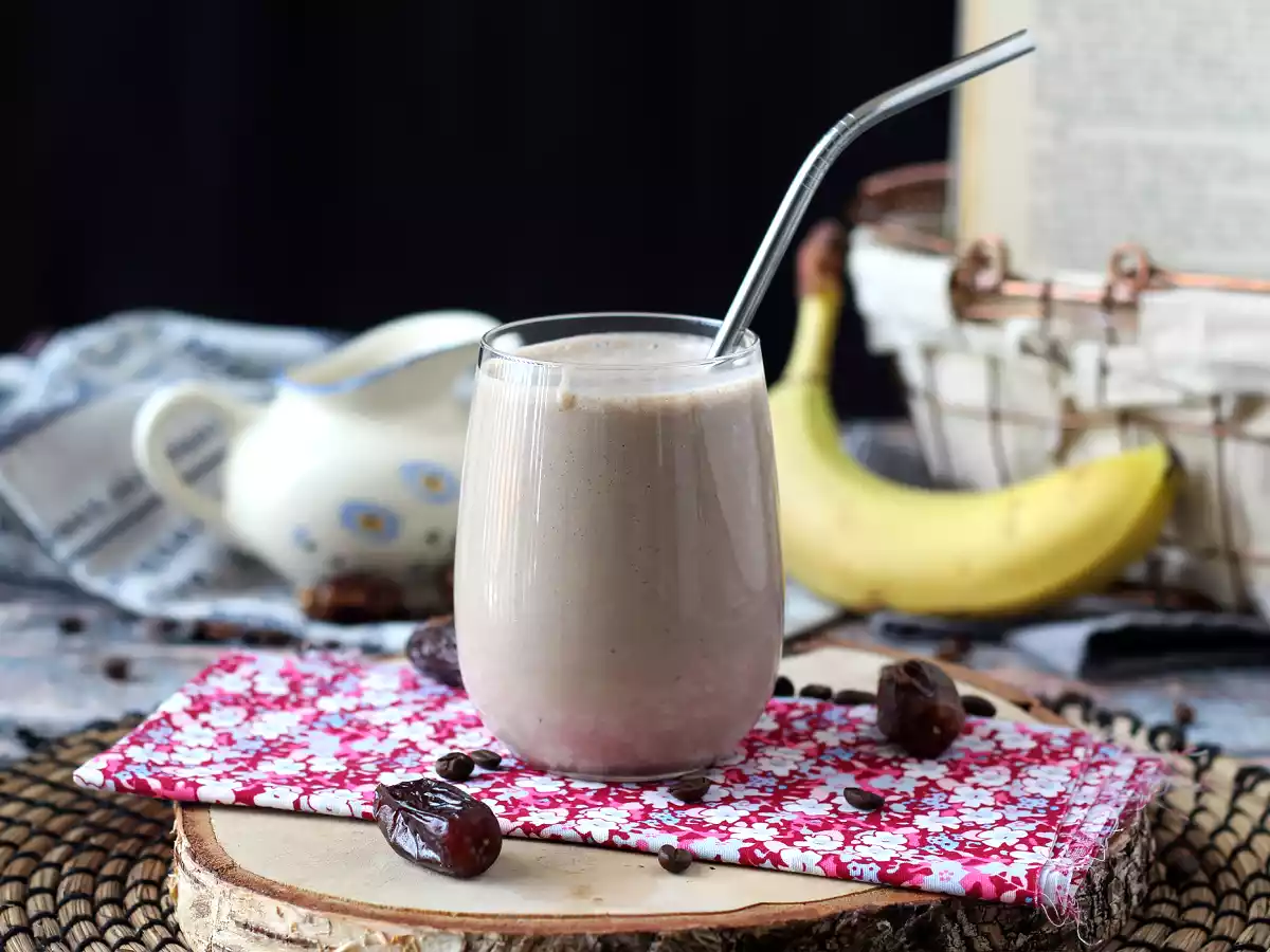 Kahvi ja taatelismoothie herättämään sinut! - kuva 3