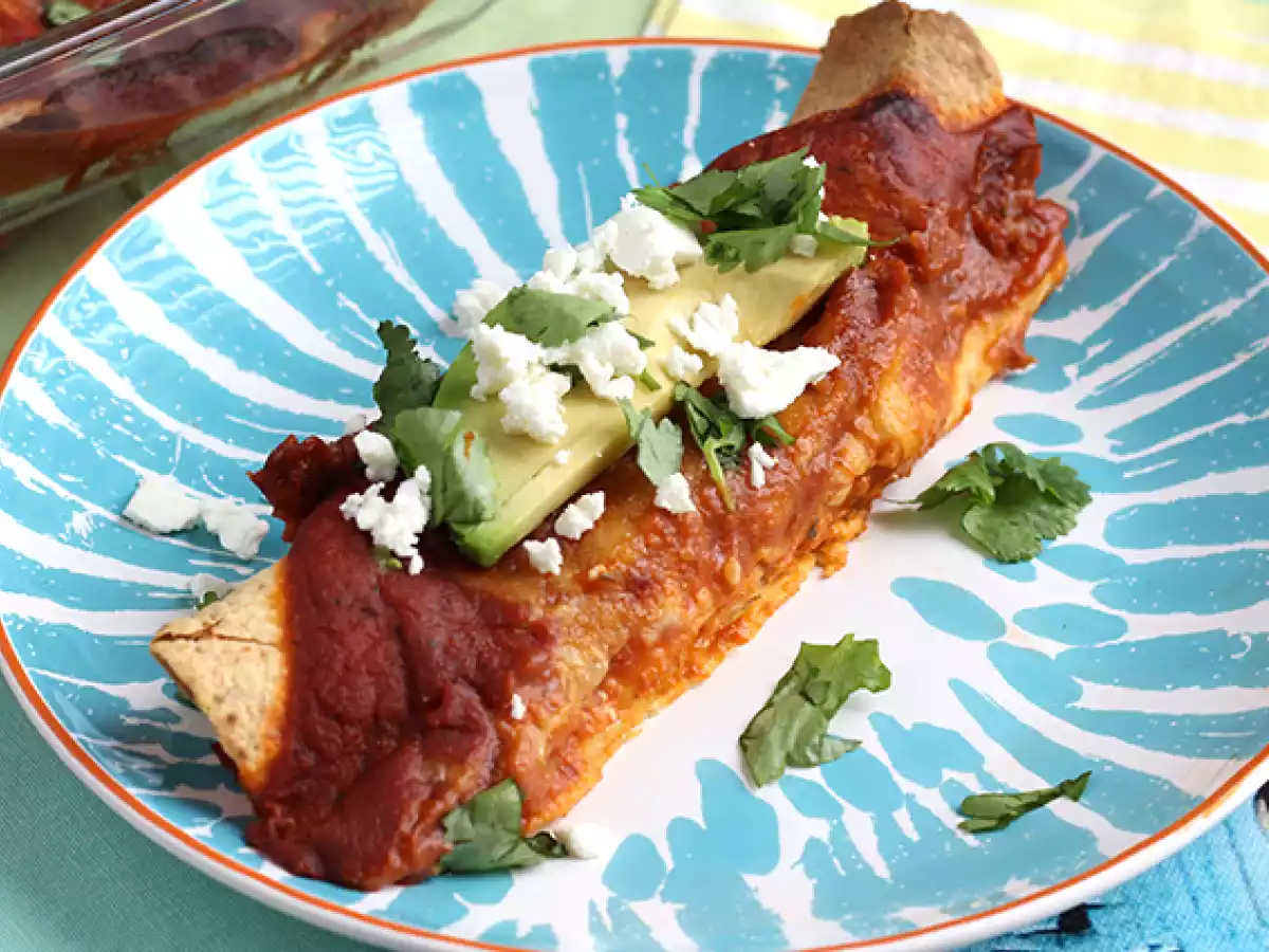 Kanan enchiladat chilikastikkeella - kuva 2
