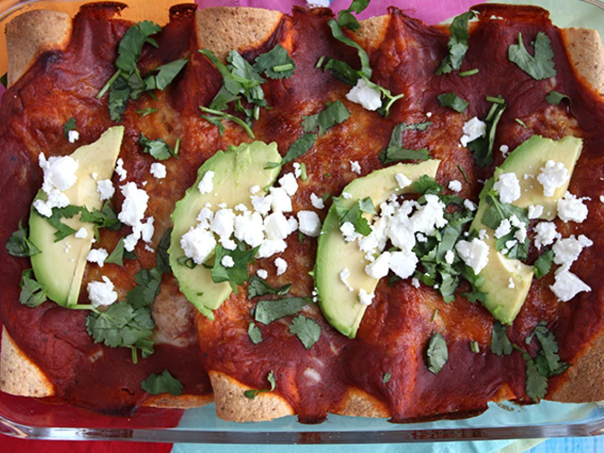 Kanan enchiladat chilikastikkeella - kuva 3