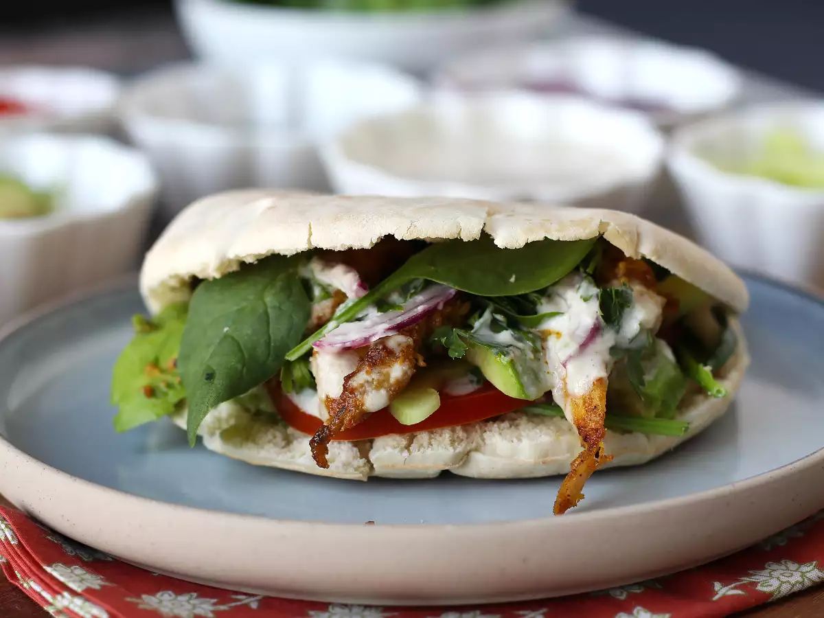 Kanan shawarma ilmakeittimessä, pitaleipä ja tahinikastike - kuva 2