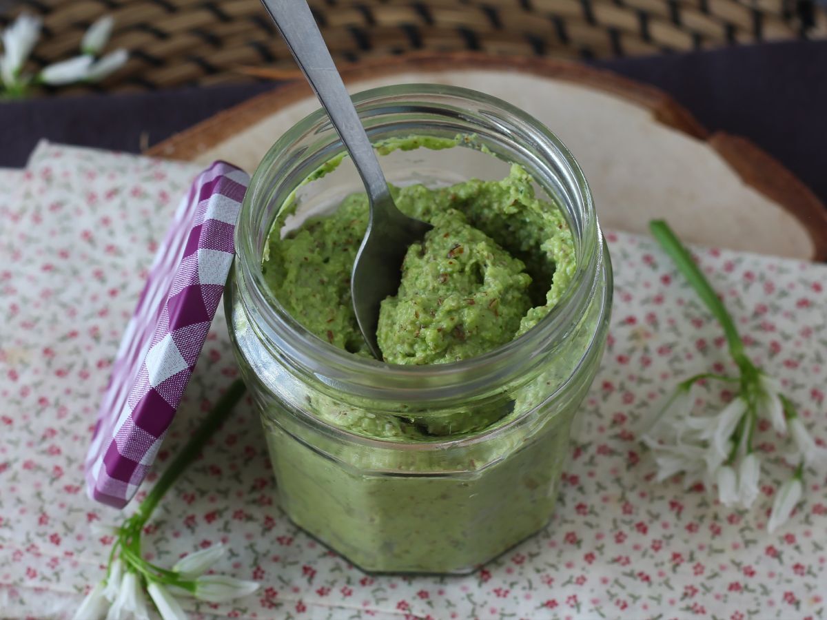Karhun valkosipulipesto, tuoksuva ja supermaukas! - kuva 2
