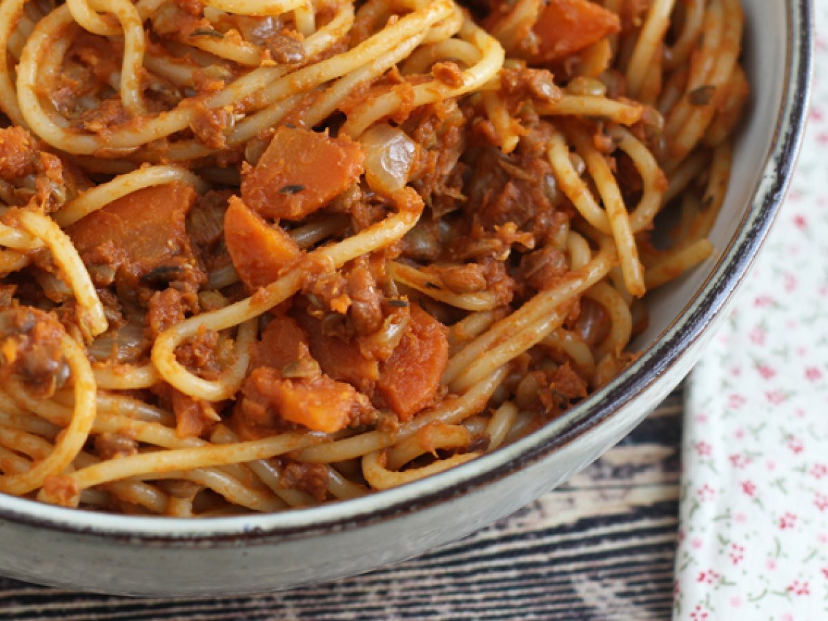 Kasvisbolognese spagettisi kaveriksi! - kuva 2