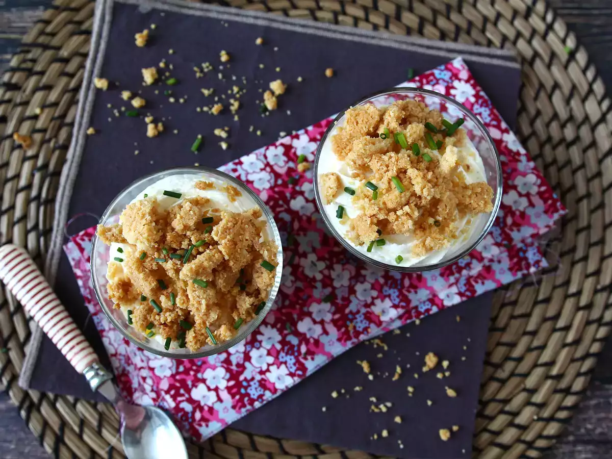 Kasvissyöjän verrines: hernekeittoa, parmesaanimurskaa ja mascarponekermaa. - kuva 2