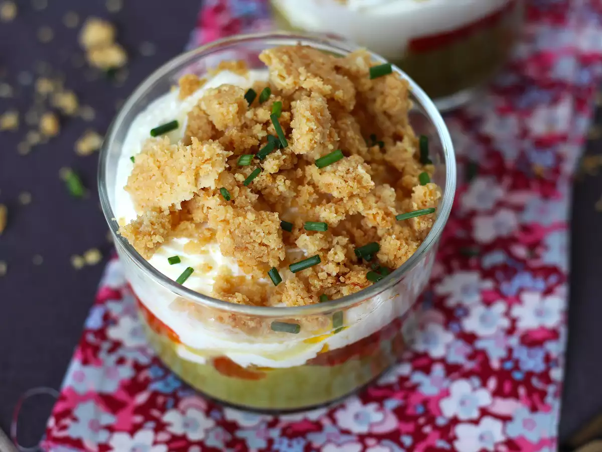 Kasvissyöjän verrines: hernekeittoa, parmesaanimurskaa ja mascarponekermaa. - kuva 6