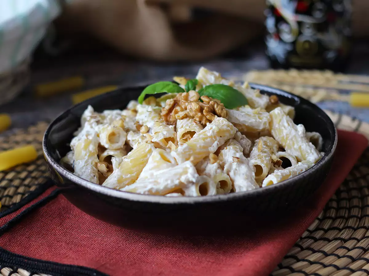 Kermainen ja rapea ricotta-saksanpähkinäpasta