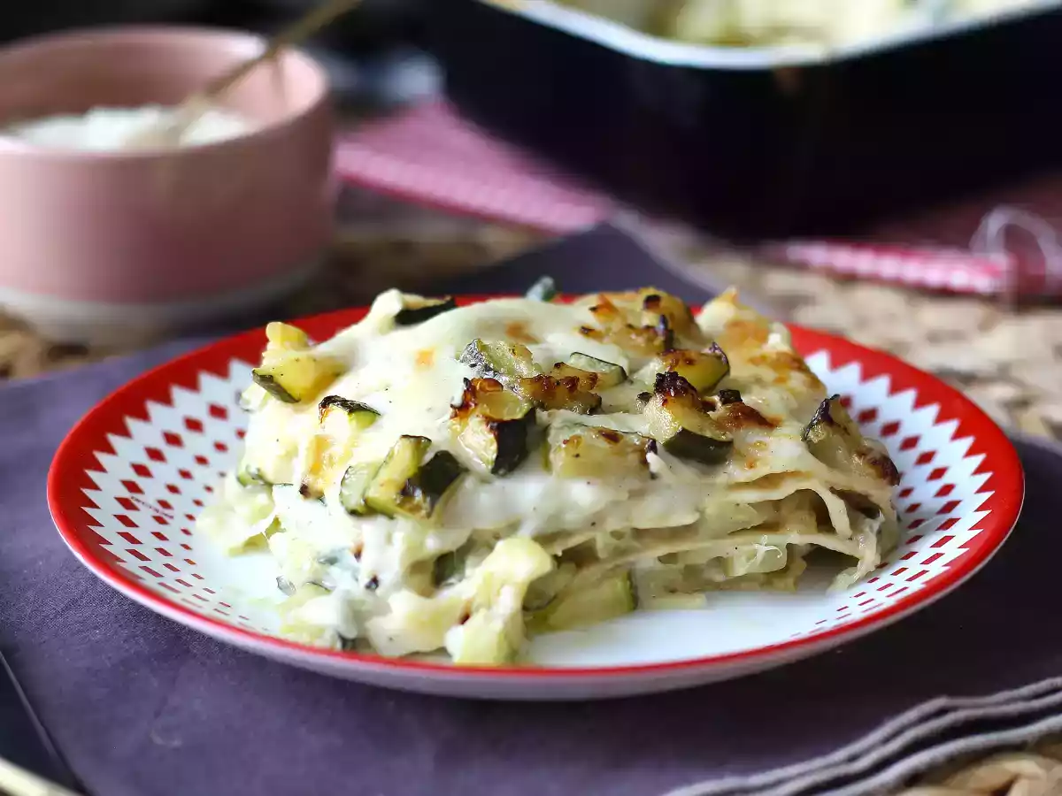 Kermainen kesäkurpitsa-lasagne: paras kasvisresepti, jota kannattaa kokeilla!
